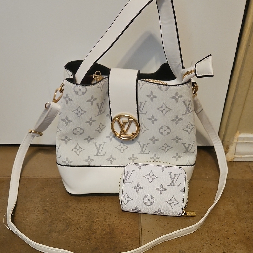 White Designer Tote Bag with Matching Wallet